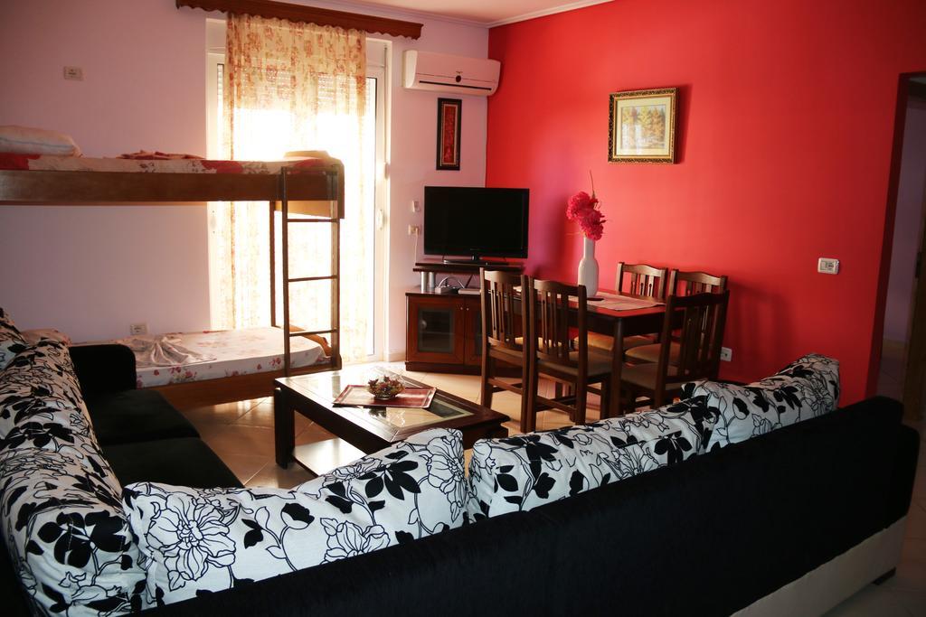 Olive Tree Apartment Σαράντα Εξωτερικό φωτογραφία